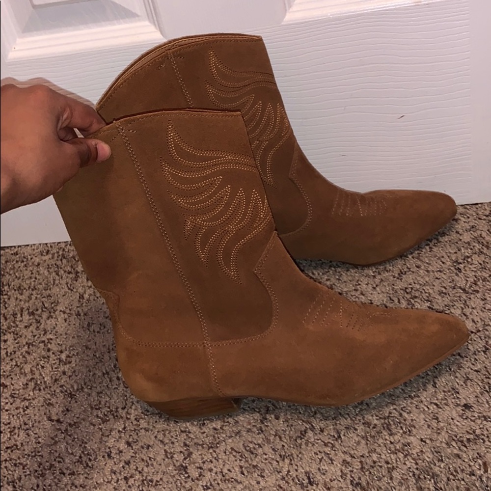 Cow girl low top boots